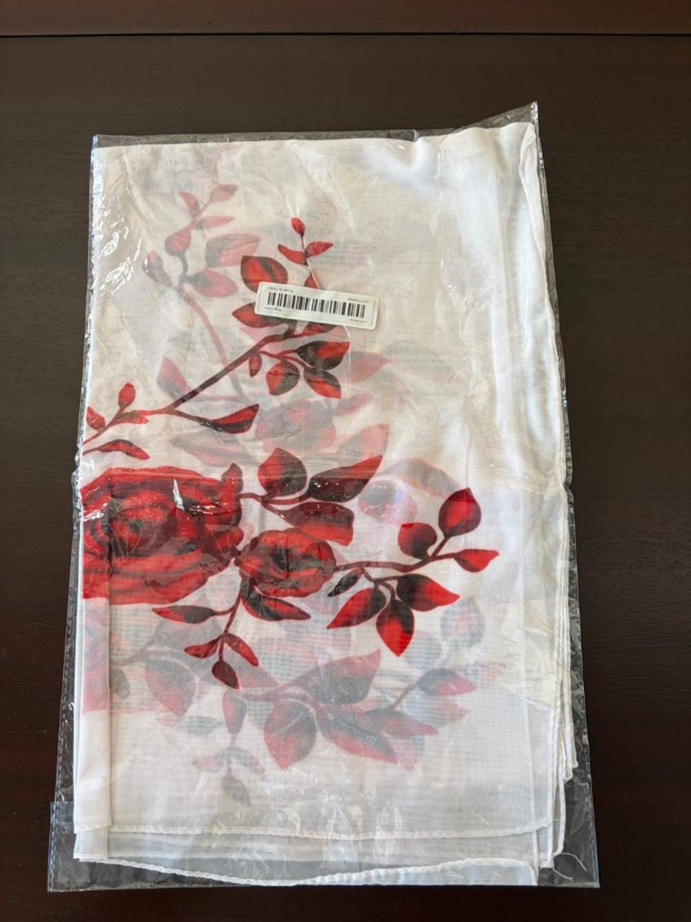Beautiful Scarf White with Red Roses - Picture 2 of 6